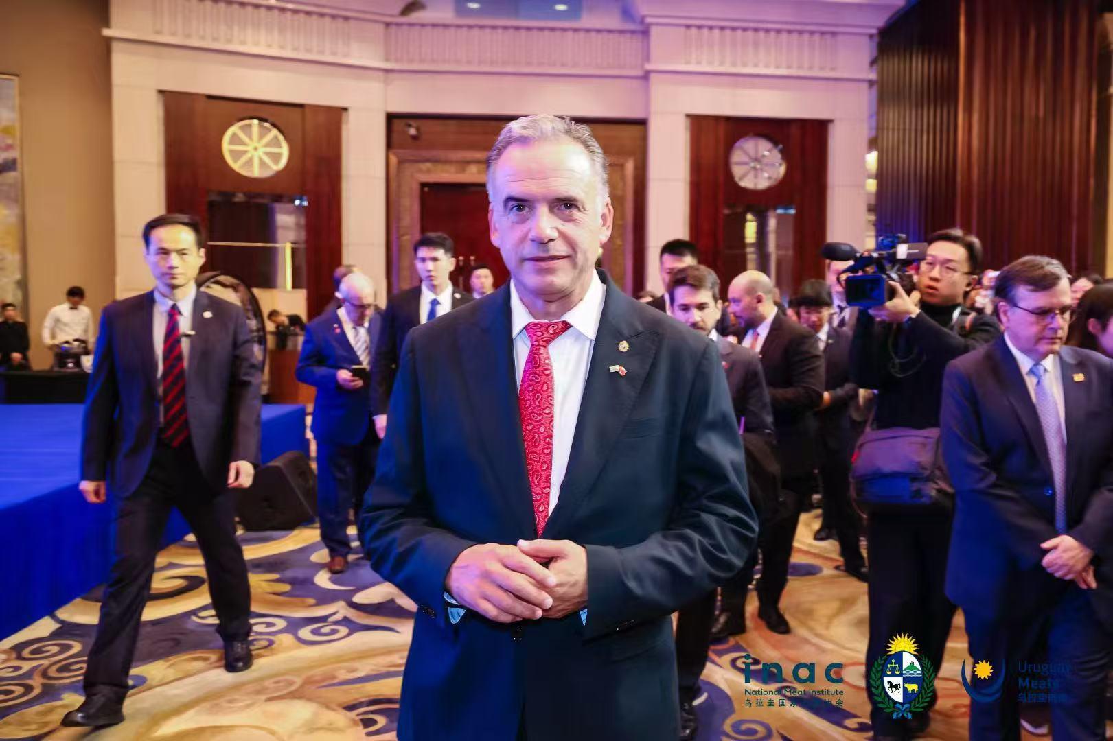 乌拉圭总统奥尔西访华 东沣食品集团董事长参与交流